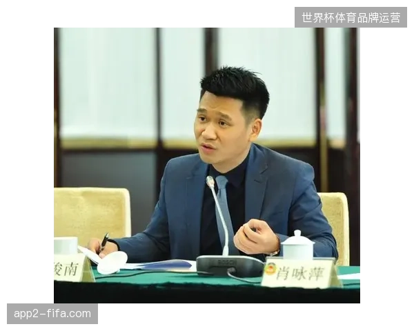 核心老将面临俱乐部高负荷后的体能考验，国家队主帅需精细化管理其状态以应对密集赛程